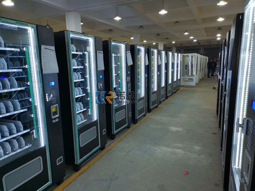 Vending Machine Commercial Vendor Machine High Capacity Quality Combo Vending Automatic Beverage Customizabled