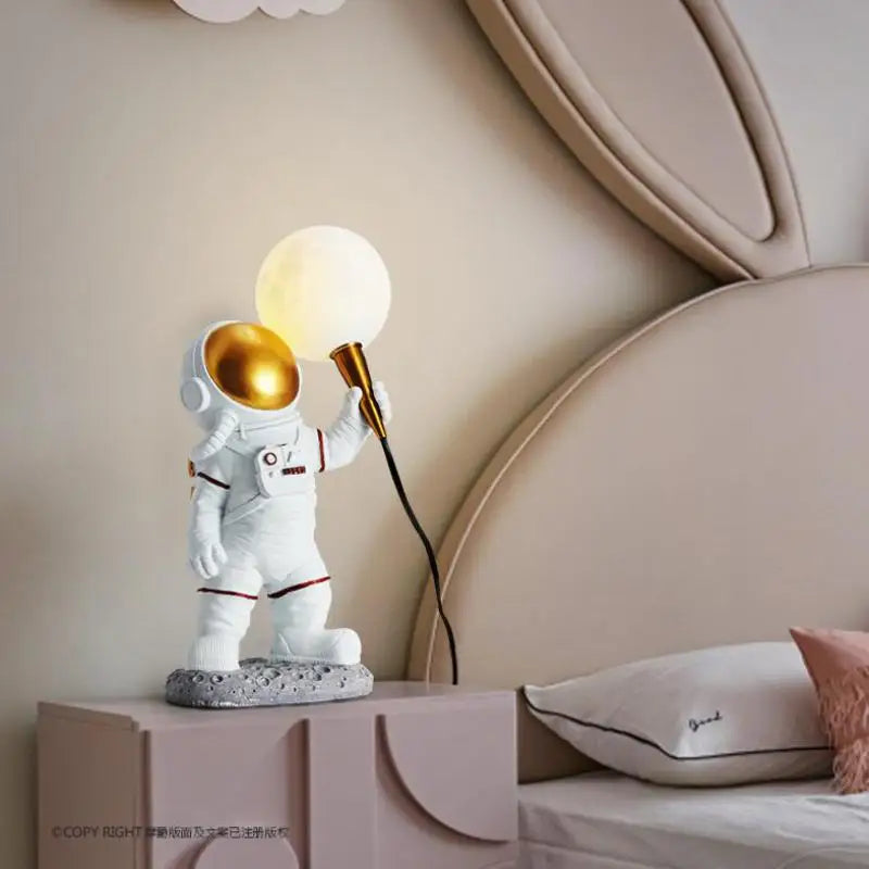 Europe Astronaut wall fixture kid lighting Children bedroom Wall Light Boys & Girls Moon Wall Lamp Creative hallway wall sconce