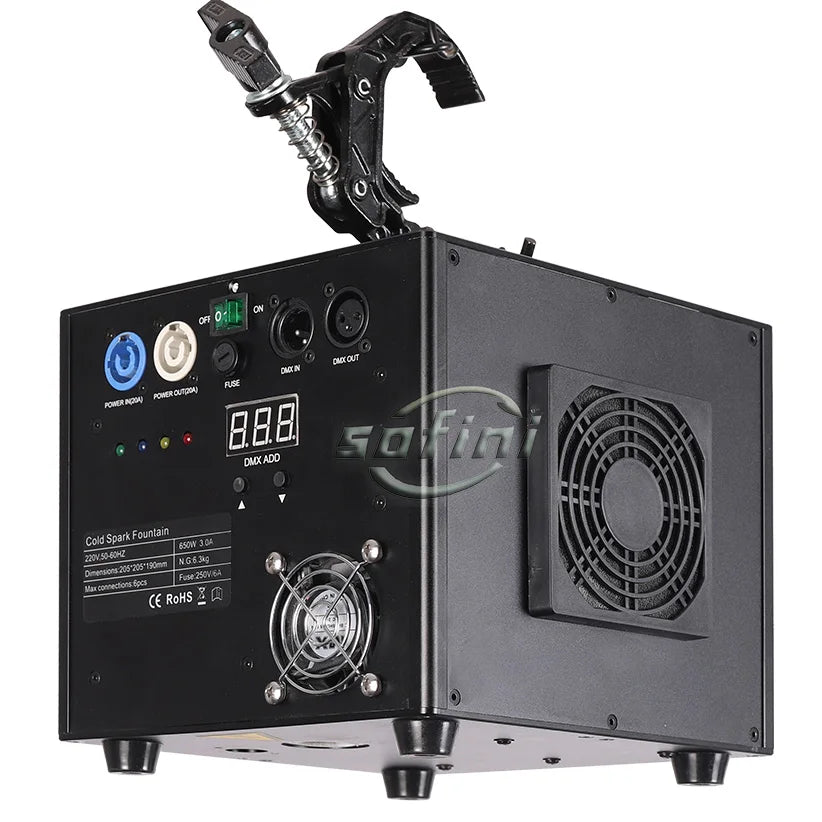 Down Jet 650W Pryo DMX Remote Control Cold Fireworks Spark Fountain Machine for Wedding Celebration Events Wedding Flightcase